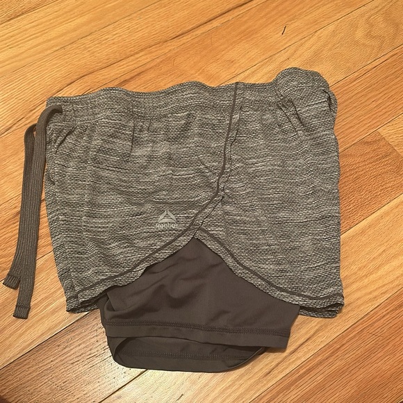 Reebok Layered Shorts - Picture 6 of 6